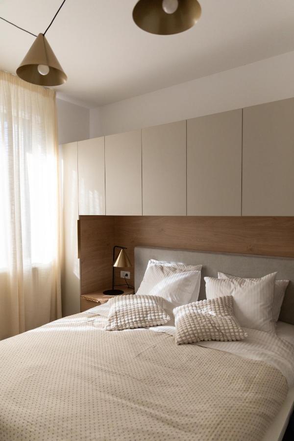 Studio 8 I One Bedroom Apartment I Airport I Therme 오토페니 외부 사진