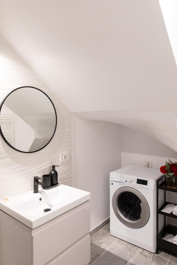 Studio 8 I One Bedroom Apartment I Airport I Therme 오토페니 외부 사진