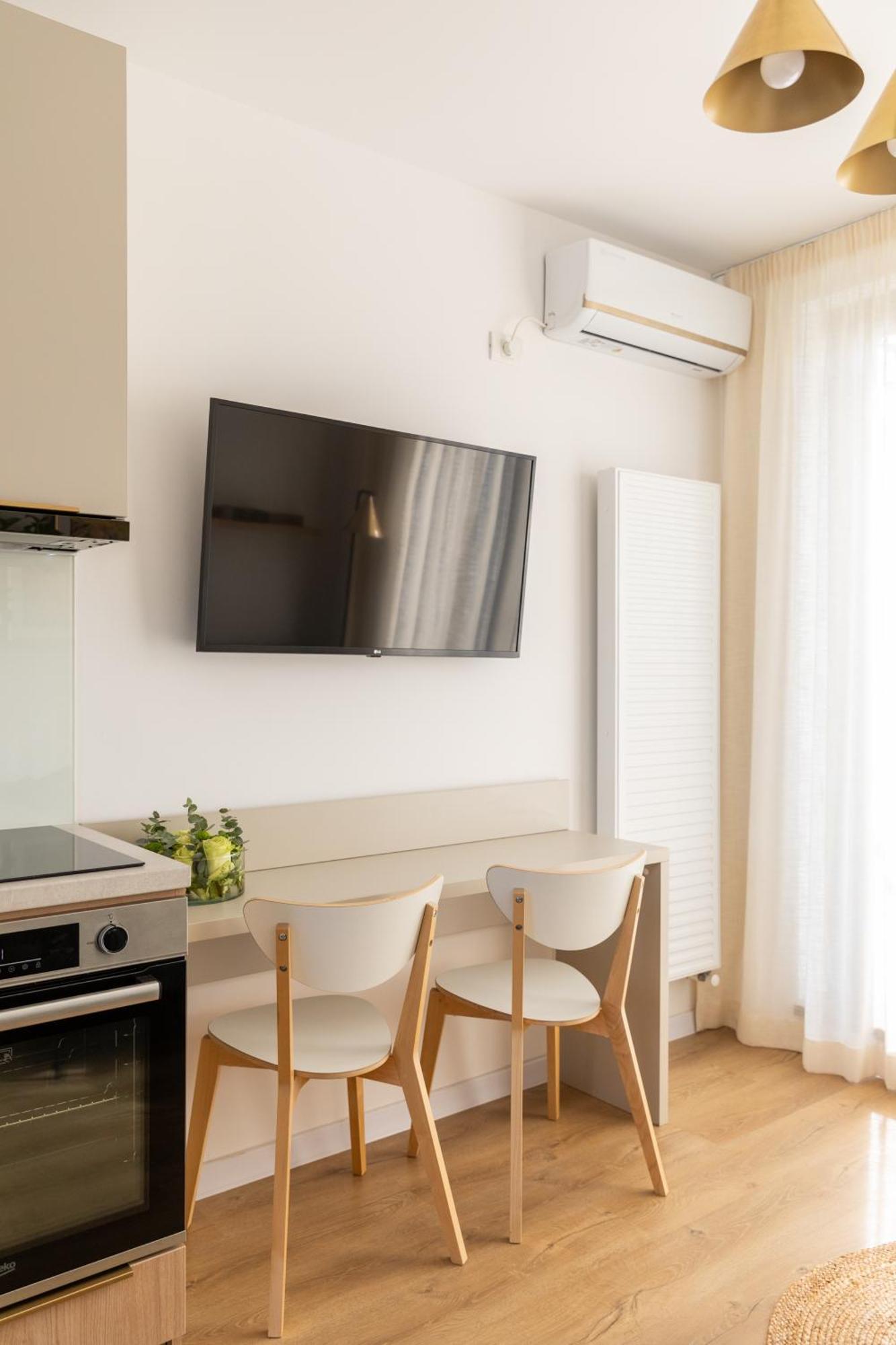 Studio 8 I One Bedroom Apartment I Airport I Therme 오토페니 외부 사진
